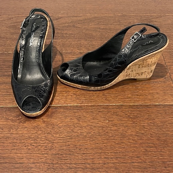 Via Spiga Women’s Black Peep Toe Wedges Size 9 - Picture 1 of 7